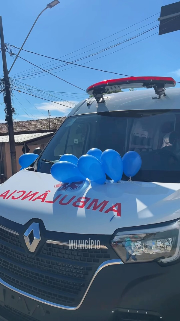 Por meio de emenda parlamentar federal, a Saúde de São Sebastião do Oeste recebeu uma ambulância modelo UTI móvel, 0 KM.