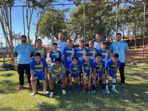 Entrega dos novos uniformes para 110 crianças e adolescentes