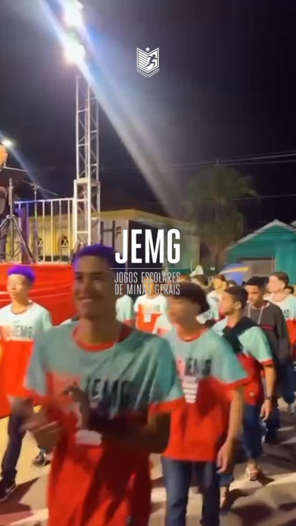 Alunos de São Sebastião do Oeste participam do JEMG em duas modalidades esportivas