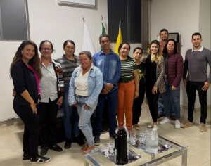 A Associação da Feirinha Cultural de São Sebastião do Oeste se reuniu com o prefeito Rômulo Roncally e a vice-prefeita para alinhar novas diretrizes